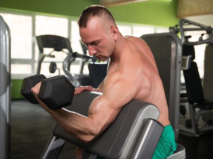 Najlepsze ćwiczenia na biceps dla imponujących wyników